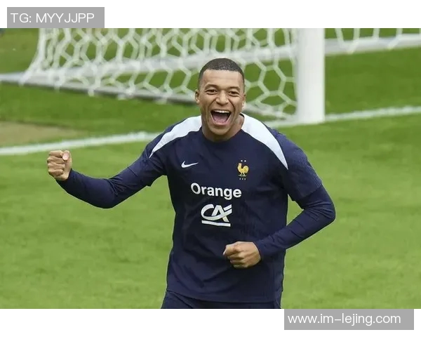 姆巴佩因脚踝不适提前归队将返回皇马进行详细检查